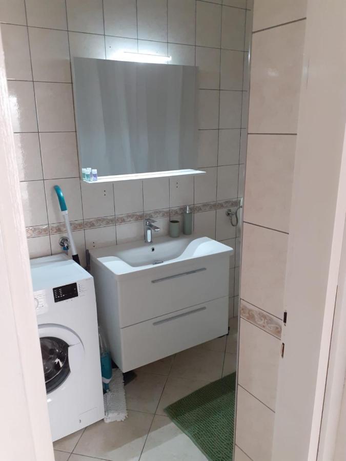 Apartments Vinea Baška Voda Kültér fotó