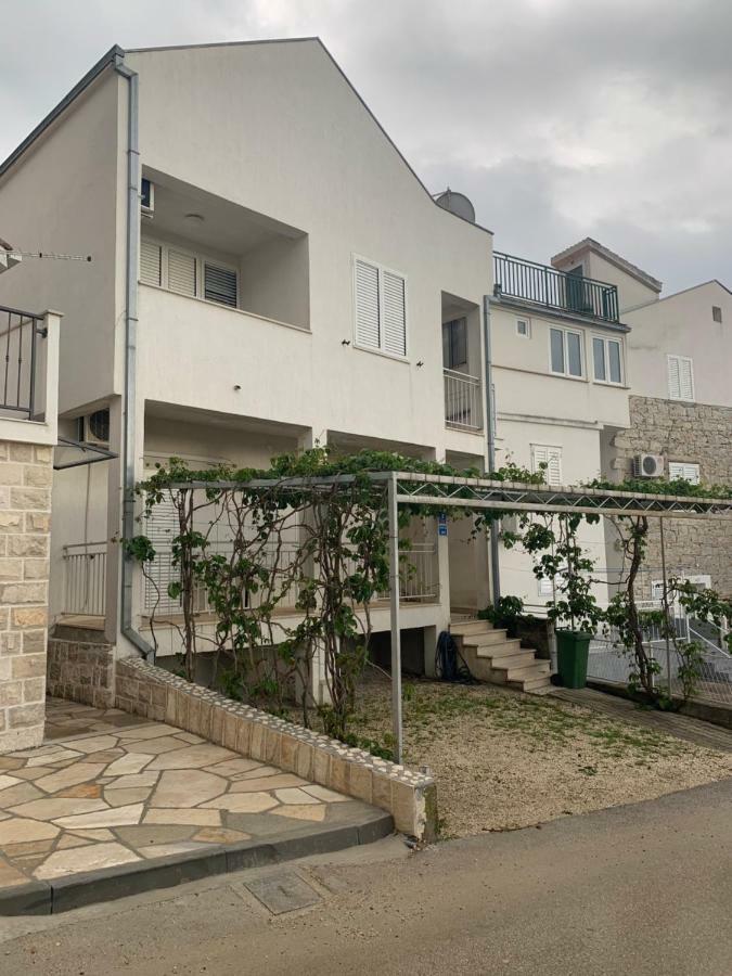 Apartments Vinea Baška Voda Kültér fotó